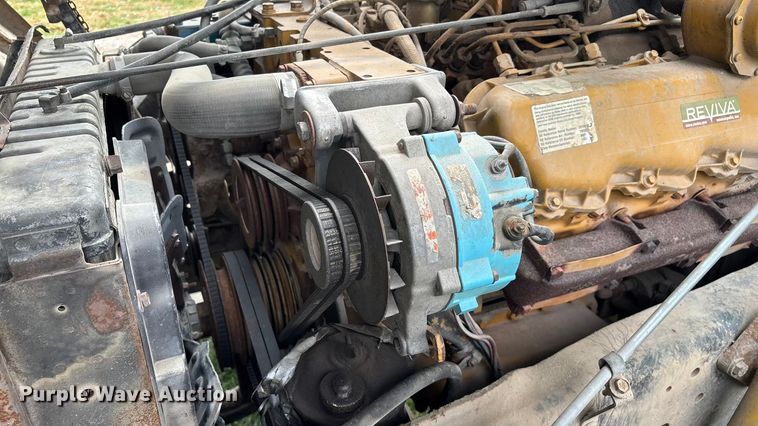 image for item ED2399 1988 Ford 8000 tank truck