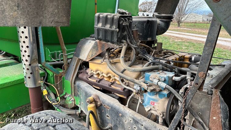 image for item ED2399 1988 Ford 8000 tank truck