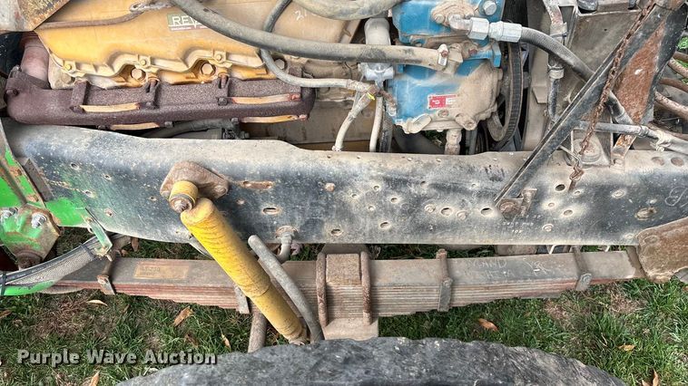 image for item ED2399 1988 Ford 8000 tank truck