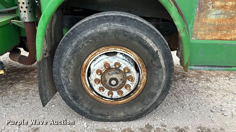 image for item ED2399 1988 Ford 8000 tank truck