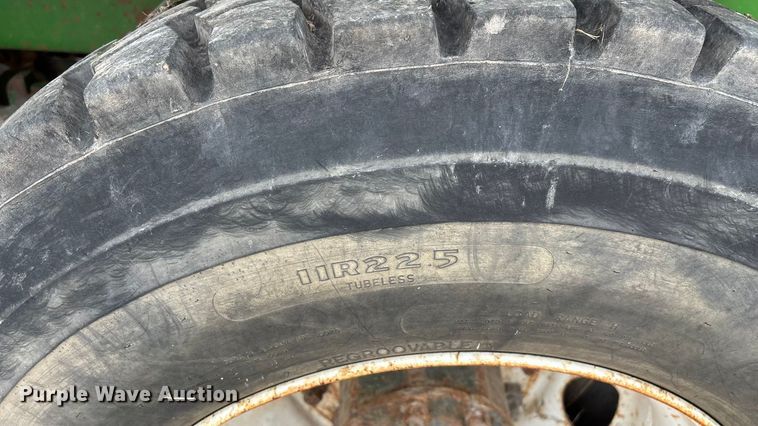 image for item ED2399 1988 Ford 8000 tank truck