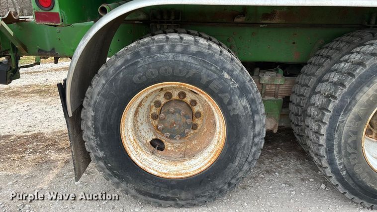 image for item ED2399 1988 Ford 8000 tank truck