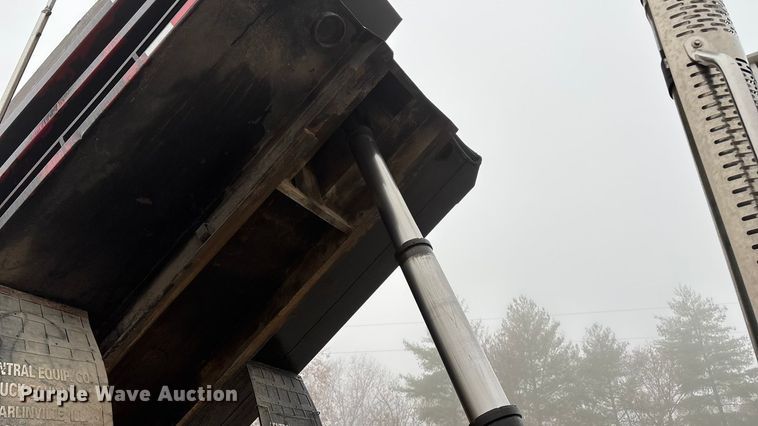 image for item ED2402 2007 Sterling L-Line dump truck