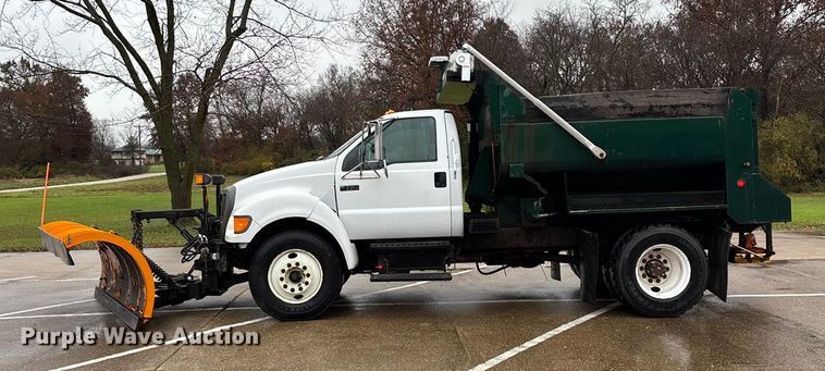 image for item ED2405 2005 Ford F750 Super Duty XL dump truck
