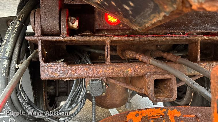 image for item ED2405 2005 Ford F750 Super Duty XL dump truck