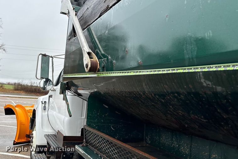 image for item ED2405 2005 Ford F750 Super Duty XL dump truck