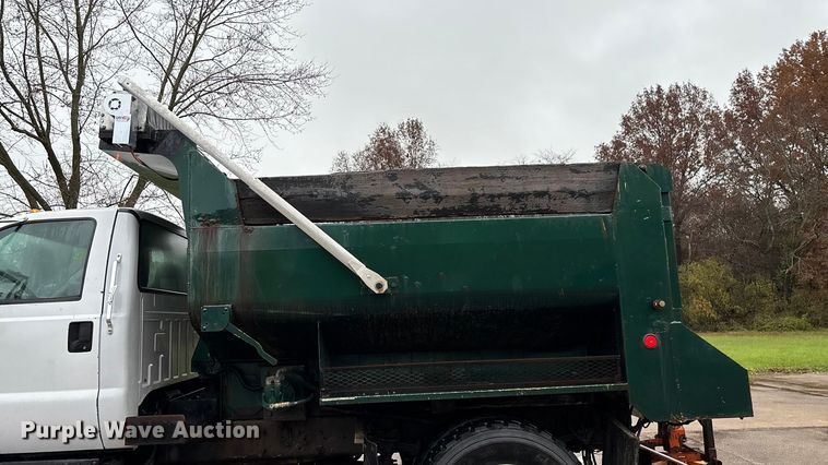 image for item ED2405 2005 Ford F750 Super Duty XL dump truck