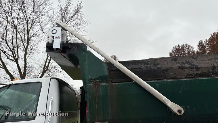 image for item ED2405 2005 Ford F750 Super Duty XL dump truck