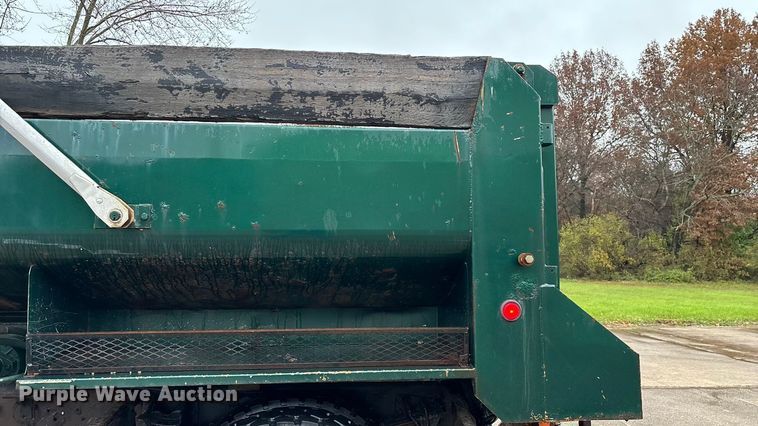 image for item ED2405 2005 Ford F750 Super Duty XL dump truck