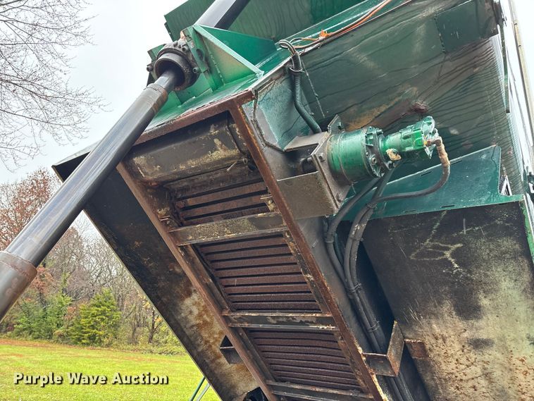 image for item ED2405 2005 Ford F750 Super Duty XL dump truck