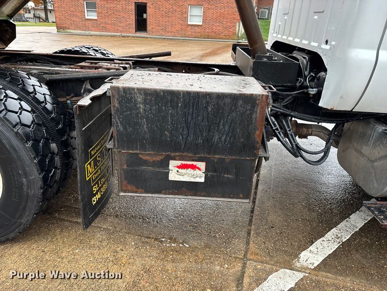 image for item ED2405 2005 Ford F750 Super Duty XL dump truck