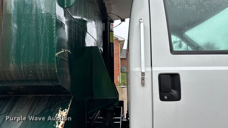 image for item ED2405 2005 Ford F750 Super Duty XL dump truck