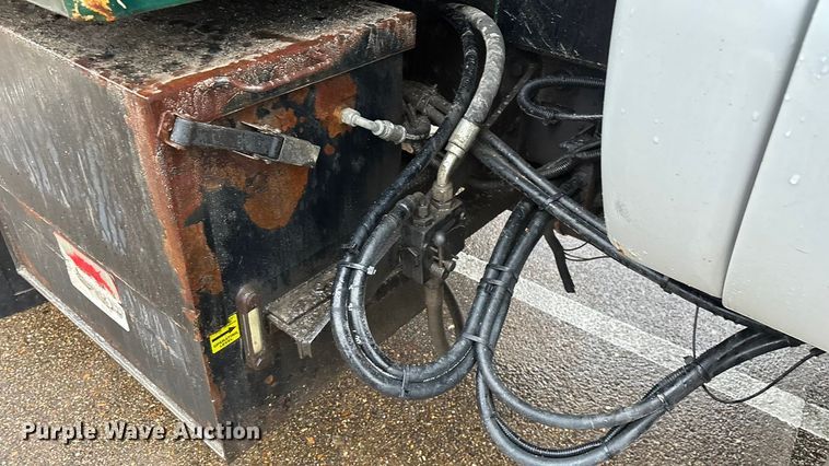 image for item ED2405 2005 Ford F750 Super Duty XL dump truck