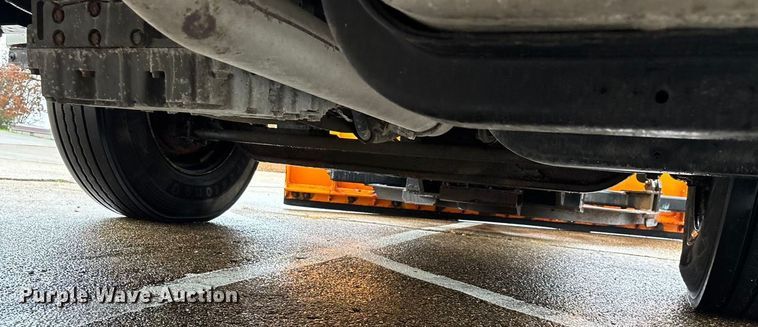 image for item ED2405 2005 Ford F750 Super Duty XL dump truck