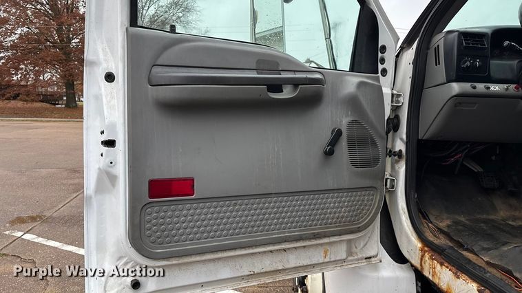 image for item ED2405 2005 Ford F750 Super Duty XL dump truck