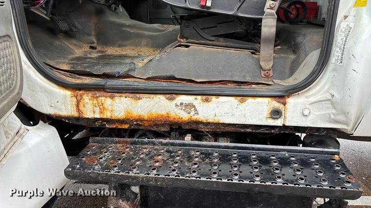 image for item ED2405 2005 Ford F750 Super Duty XL dump truck