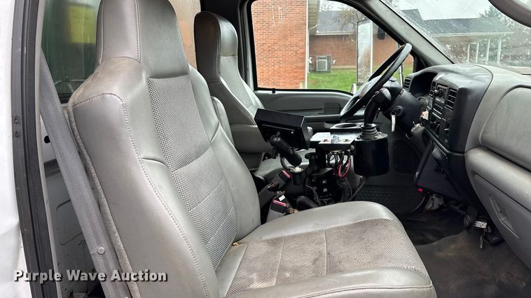 image for item ED2405 2005 Ford F750 Super Duty XL dump truck