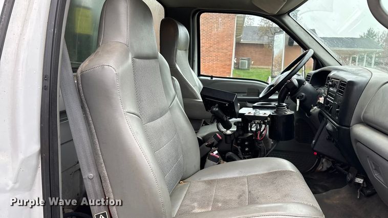 image for item ED2405 2005 Ford F750 Super Duty XL dump truck