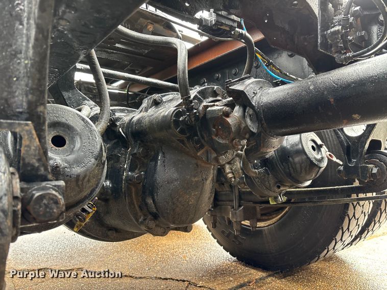 image for item ED2406 2003 International 8600 semi truck