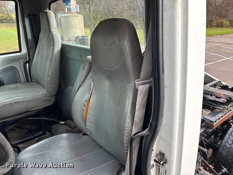 image for item ED2406 2003 International 8600 semi truck