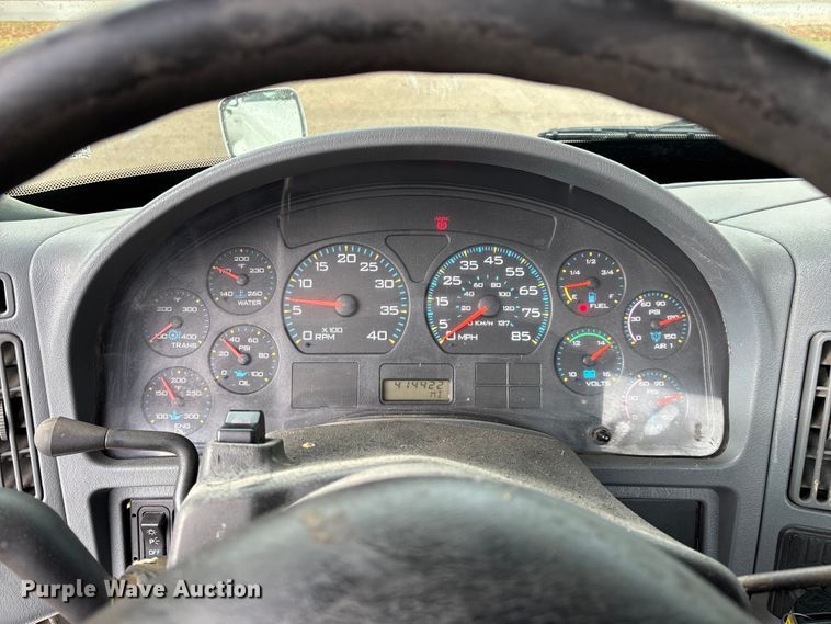 image for item ED2406 2003 International 8600 semi truck