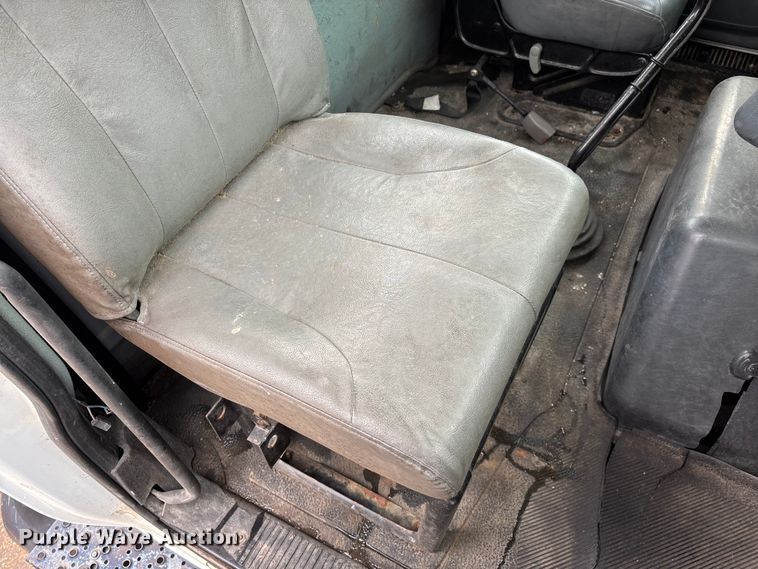 image for item ED2406 2003 International 8600 semi truck