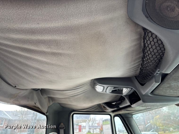 image for item ED2406 2003 International 8600 semi truck