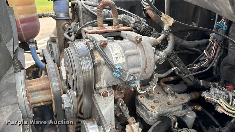 image for item ED2406 2003 International 8600 semi truck