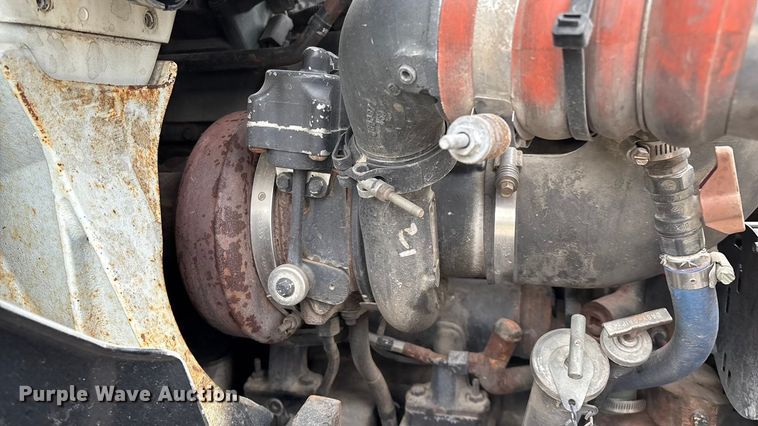 image for item ED2406 2003 International 8600 semi truck