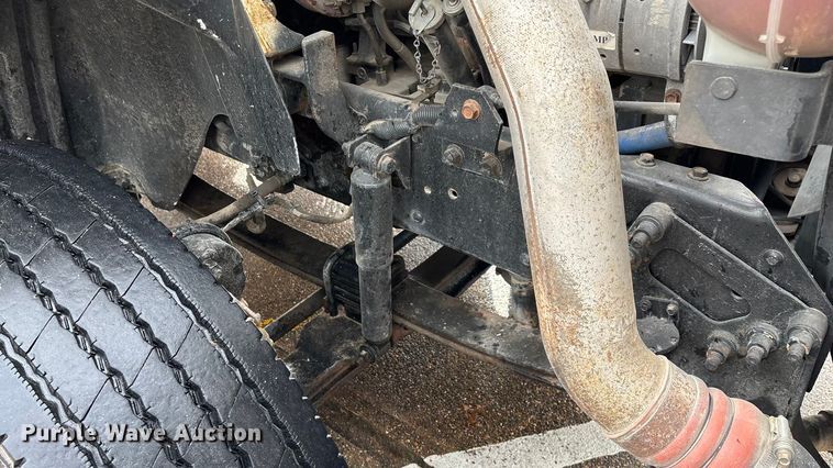 image for item ED2406 2003 International 8600 semi truck