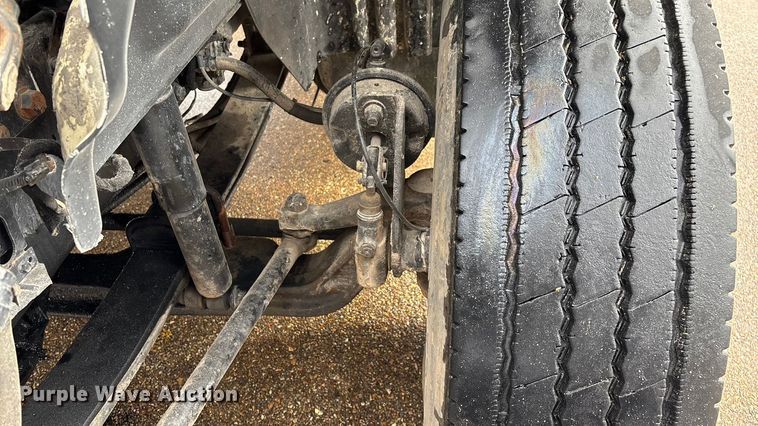 image for item ED2406 2003 International 8600 semi truck