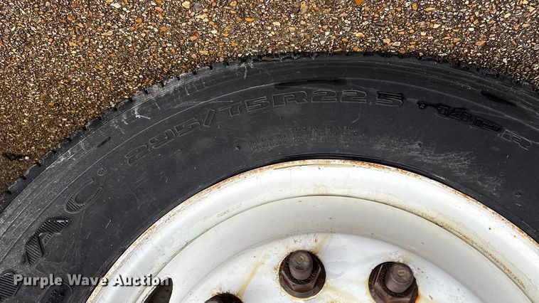 image for item ED2406 2003 International 8600 semi truck