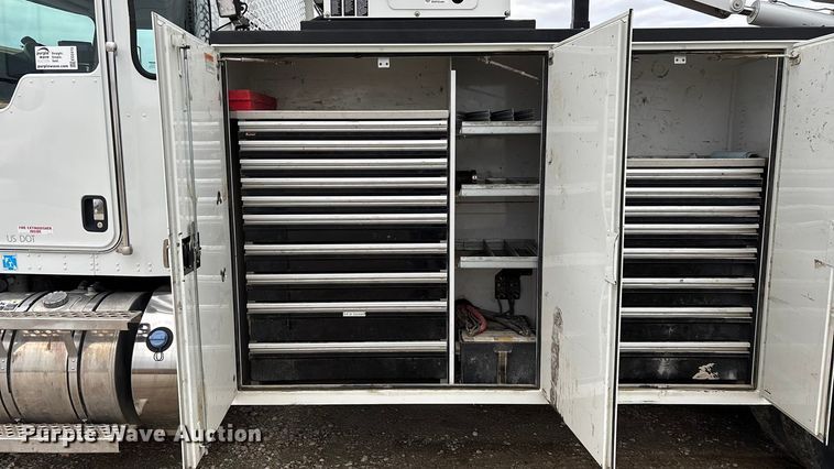 image for item ED2415 2020 Kenworth T370 utility / service truck