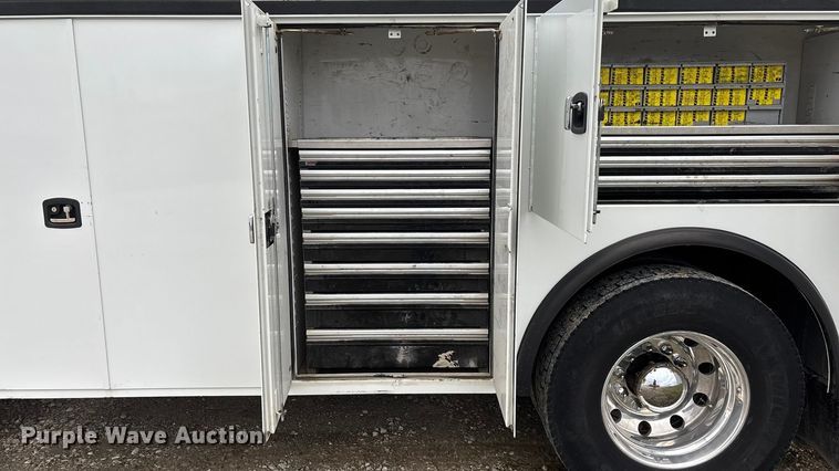 image for item ED2415 2020 Kenworth T370 utility / service truck