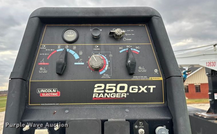 image for item ED2415 2020 Kenworth T370 utility / service truck