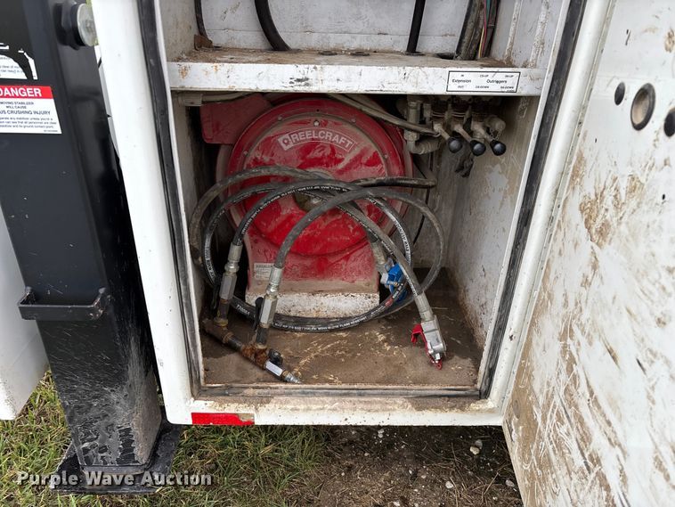 image for item ED2415 2020 Kenworth T370 utility / service truck