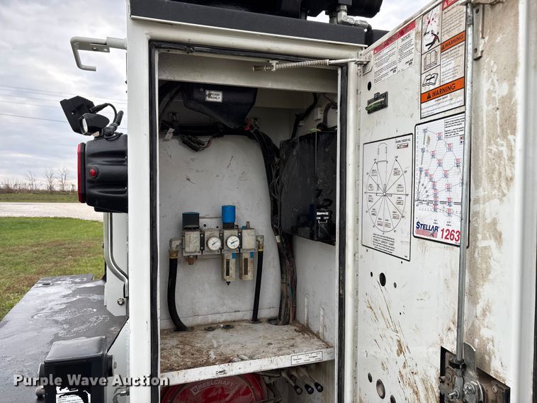 image for item ED2415 2020 Kenworth T370 utility / service truck