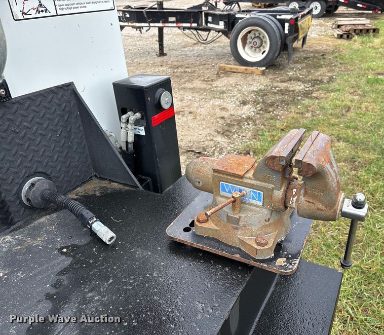 image for item ED2415 2020 Kenworth T370 utility / service truck