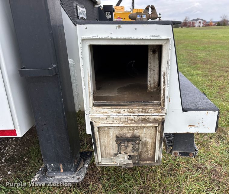 image for item ED2415 2020 Kenworth T370 utility / service truck