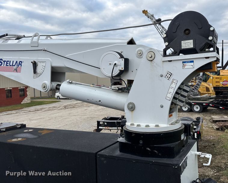 image for item ED2415 2020 Kenworth T370 utility / service truck