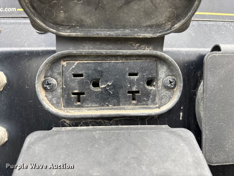 image for item ED2415 2020 Kenworth T370 utility / service truck