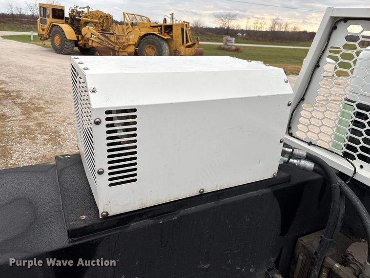 image for item ED2415 2020 Kenworth T370 utility / service truck