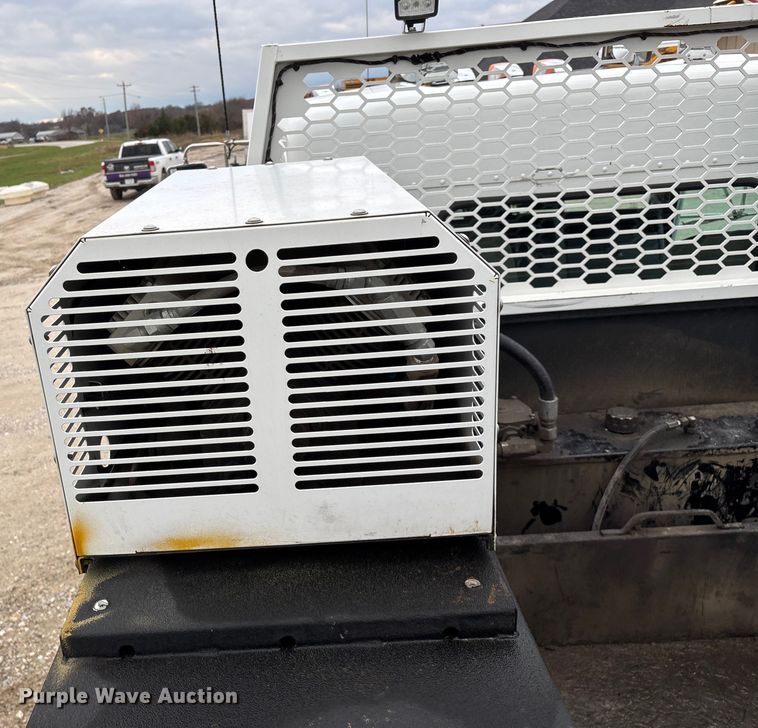 image for item ED2415 2020 Kenworth T370 utility / service truck