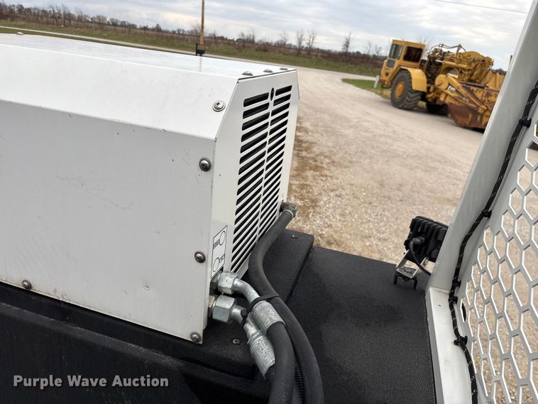 image for item ED2415 2020 Kenworth T370 utility / service truck