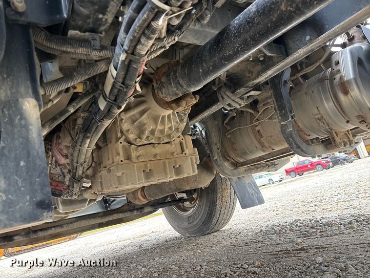 image for item ED2415 2020 Kenworth T370 utility / service truck