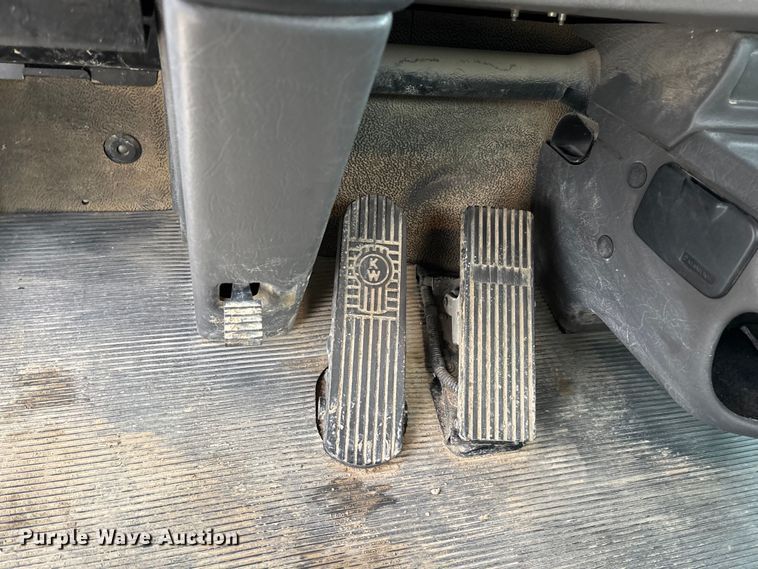 image for item ED2415 2020 Kenworth T370 utility / service truck