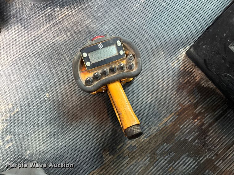 image for item ED2415 2020 Kenworth T370 utility / service truck