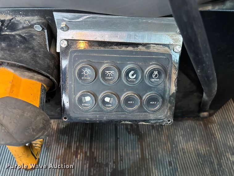 image for item ED2415 2020 Kenworth T370 utility / service truck