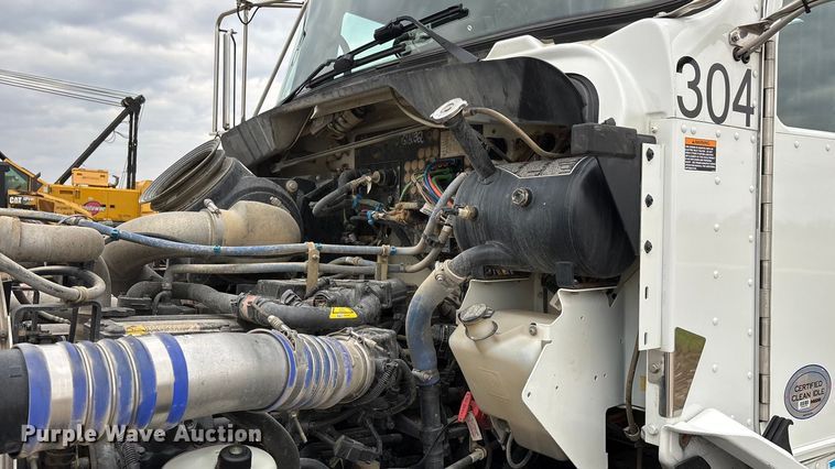 image for item ED2415 2020 Kenworth T370 utility / service truck