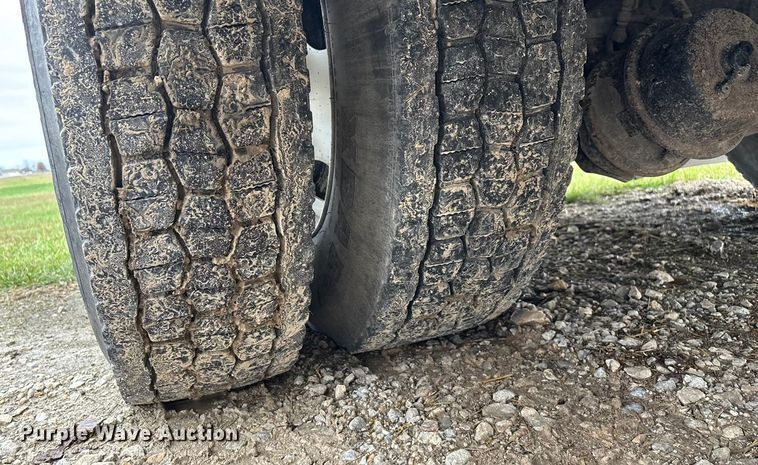 image for item ED2415 2020 Kenworth T370 utility / service truck